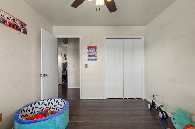 1004 SW 11th Street, Moore, OK 73160