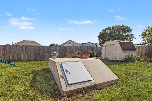 1004 SW 11th Street, Moore, OK 73160