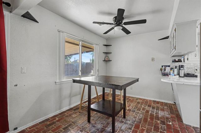 1004 SW 11th Street, Moore, OK 73160