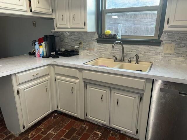 1004 SW 11th Street, Moore, OK 73160