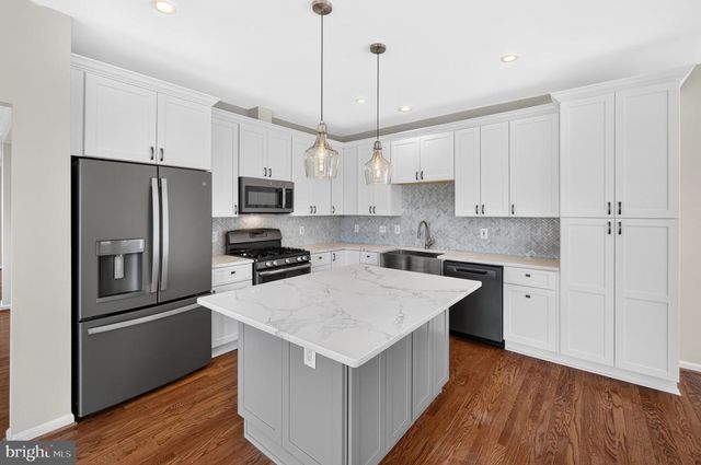 43715 CLEMENS TER, Ashburn, VA 20147