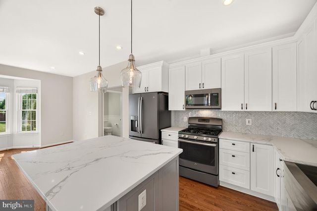 43715 CLEMENS TER, Ashburn, VA 20147