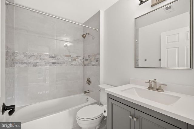 43715 CLEMENS TER, Ashburn, VA 20147