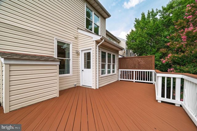 43715 CLEMENS TER, Ashburn, VA 20147