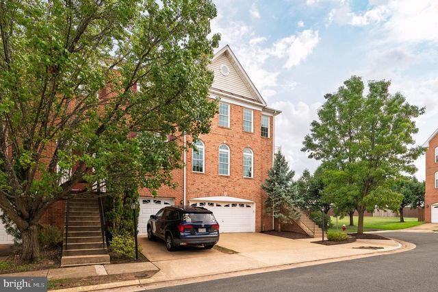 43715 CLEMENS TER, Ashburn, VA 20147