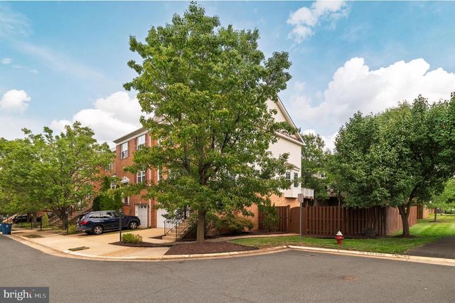 43715 CLEMENS TER, Ashburn, VA 20147