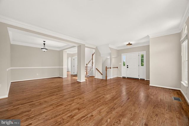 43715 CLEMENS TER, Ashburn, VA 20147