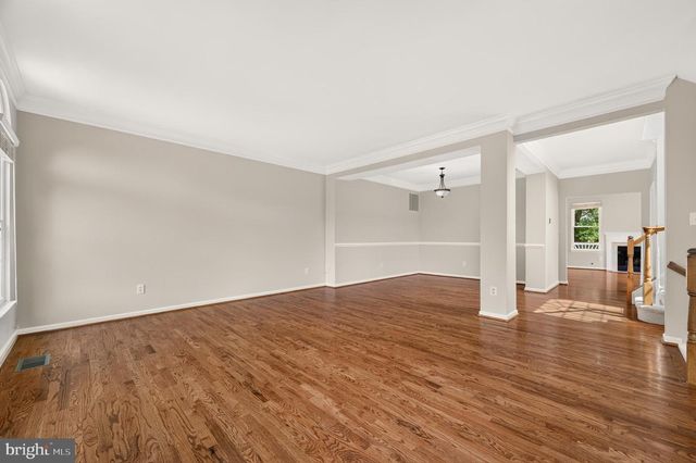 43715 CLEMENS TER, Ashburn, VA 20147