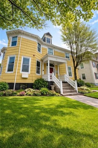123 Cottage Street 5, Pawtucket, RI 02860