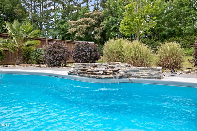 2335 Twin Acres Road, Clayton, NC 27520