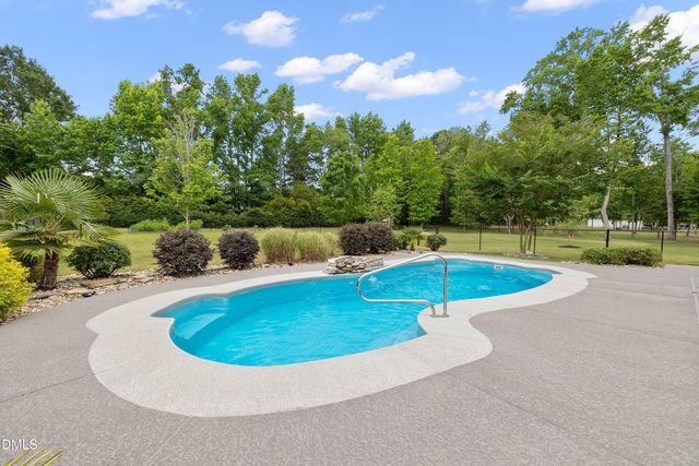 2335 Twin Acres Road, Clayton, NC 27520