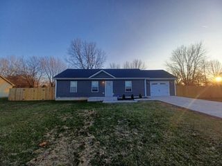 240 Indiana Ave, Oak Grove, KY 42262