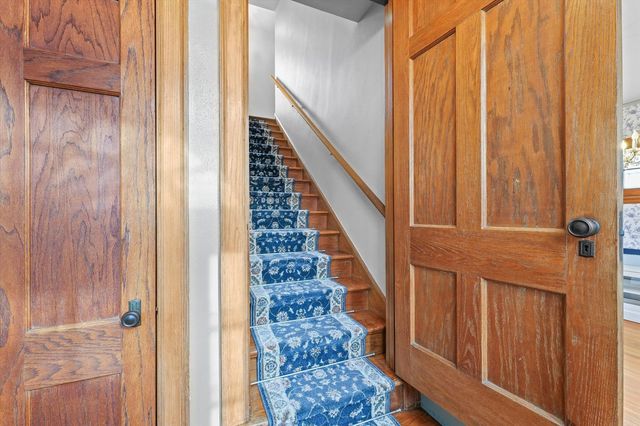 812 W Delaware Avenue, Urbana, IL 61801