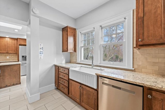 812 W Delaware Avenue, Urbana, IL 61801