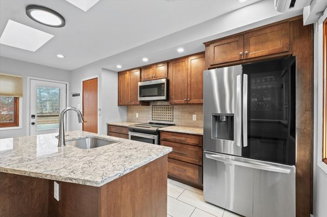 812 W Delaware Avenue, Urbana, IL 61801