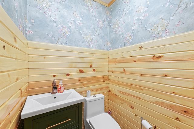 812 W Delaware Avenue, Urbana, IL 61801