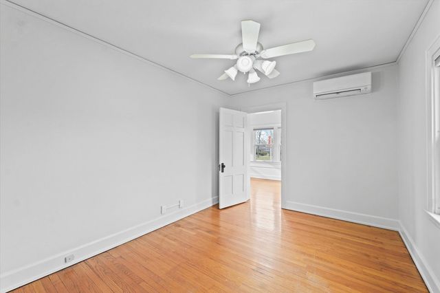 812 W Delaware Avenue, Urbana, IL 61801