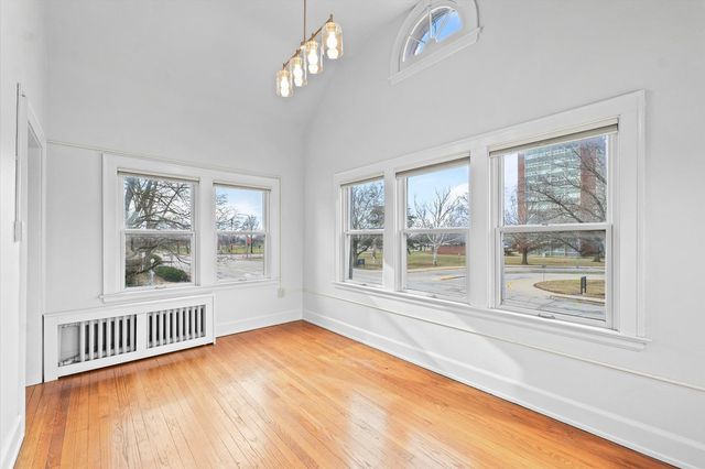 812 W Delaware Avenue, Urbana, IL 61801