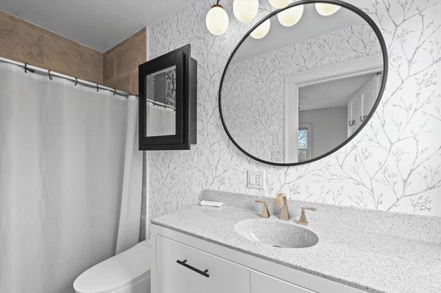 812 W Delaware Avenue, Urbana, IL 61801