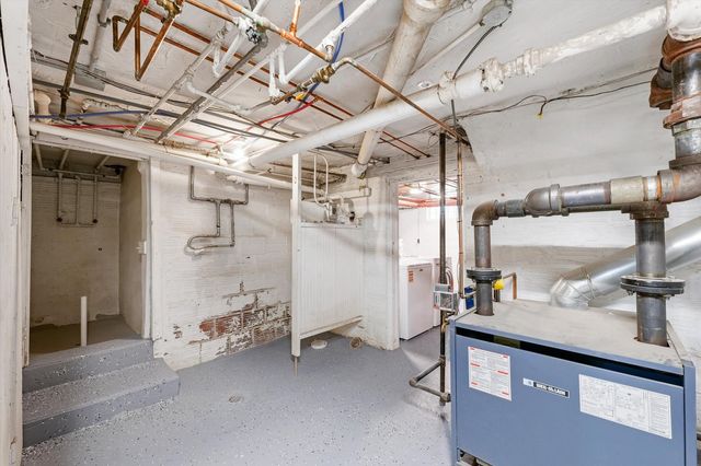 812 W Delaware Avenue, Urbana, IL 61801