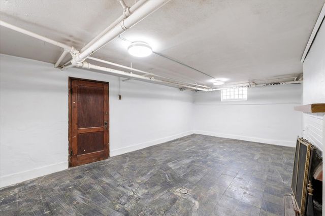 812 W Delaware Avenue, Urbana, IL 61801