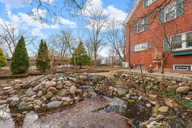 812 W Delaware Avenue, Urbana, IL 61801