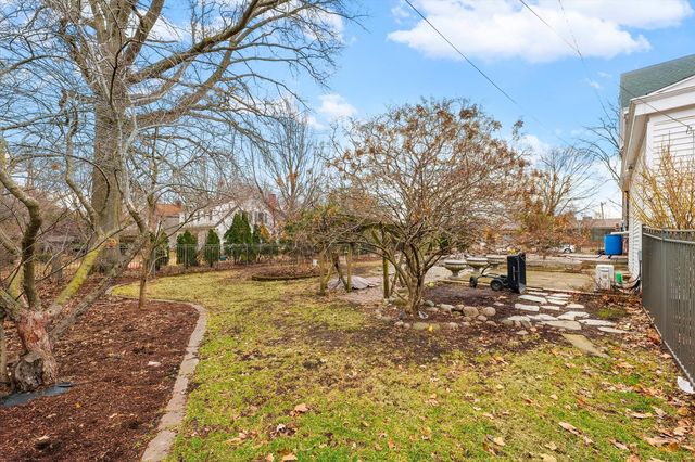 812 W Delaware Avenue, Urbana, IL 61801