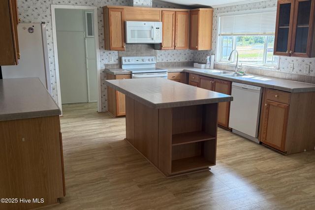 722 Tulls Creek Road, Moyock, NC 27958