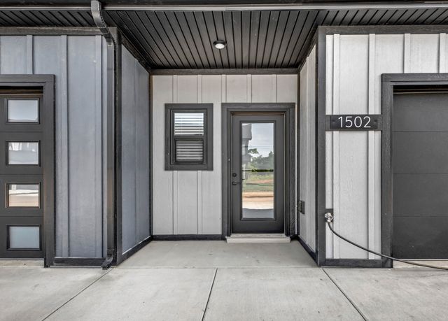 1502 Jonathan Wade Circle, Clarksville, TN 37043