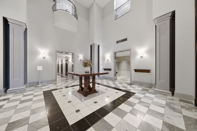 70 W HURON Street 502, Chicago, IL 60654