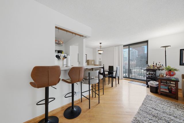 70 W HURON Street 502, Chicago, IL 60654