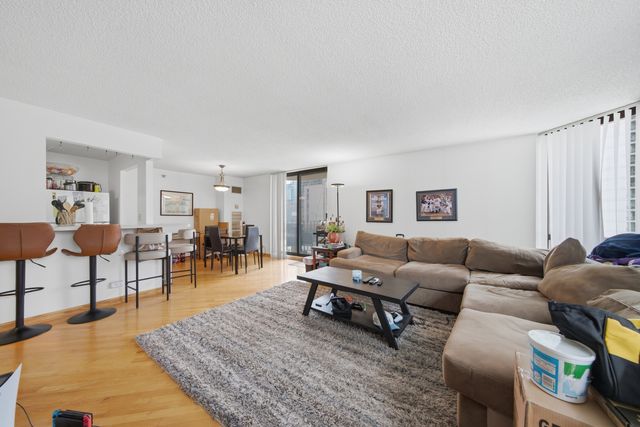 70 W HURON Street 502, Chicago, IL 60654