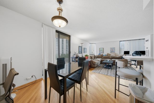 70 W HURON Street 502, Chicago, IL 60654