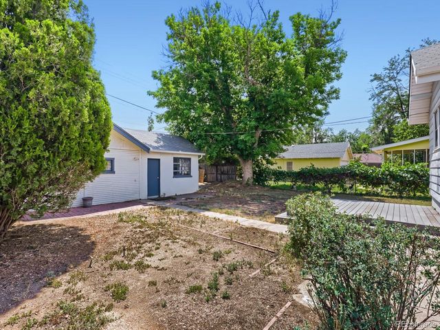 114 S 5th Ave, Brighton, CO 80601