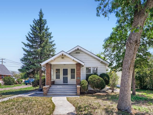 114 S 5th Ave, Brighton, CO 80601