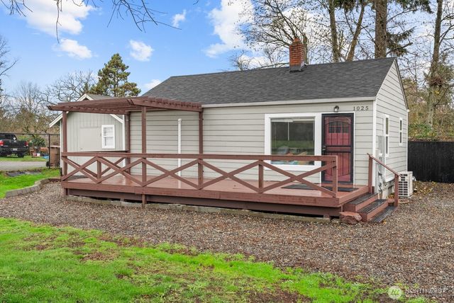 1025 S 84th Street, Tacoma, WA 98444