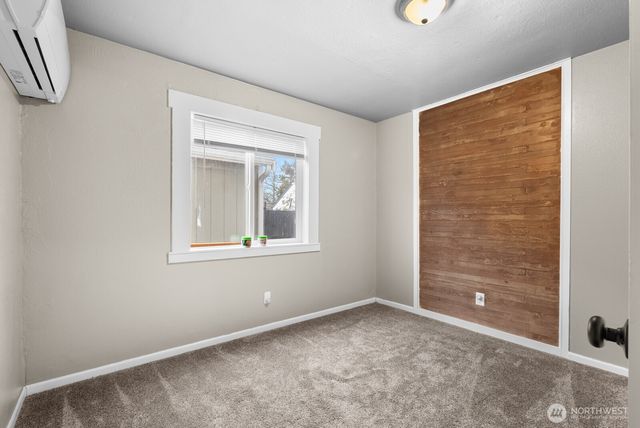 1025 S 84th Street, Tacoma, WA 98444