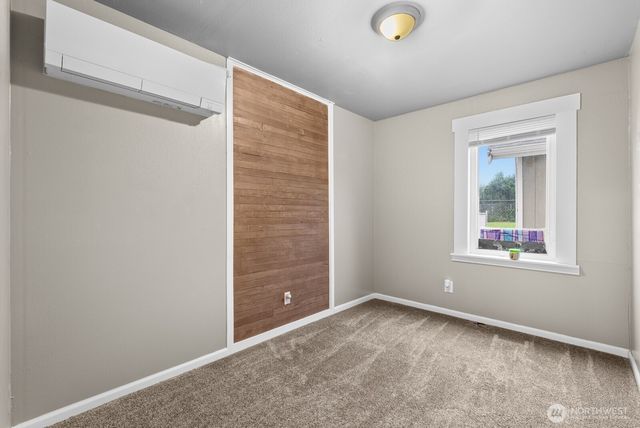 1025 S 84th Street, Tacoma, WA 98444