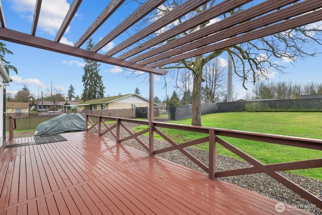 1025 S 84th Street, Tacoma, WA 98444