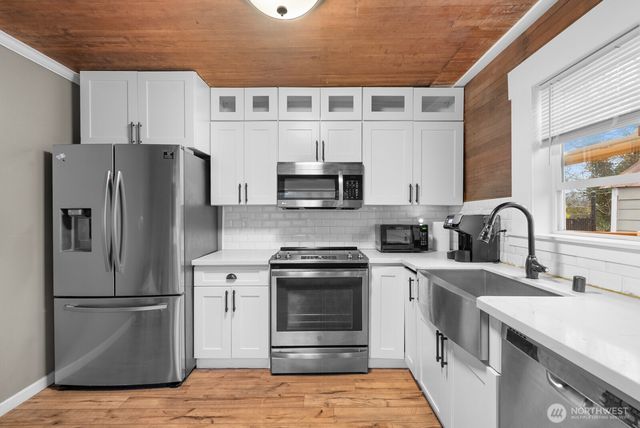 1025 S 84th Street, Tacoma, WA 98444