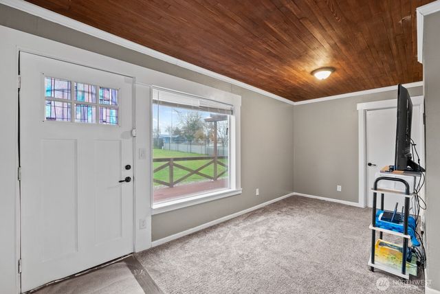 1025 S 84th Street, Tacoma, WA 98444