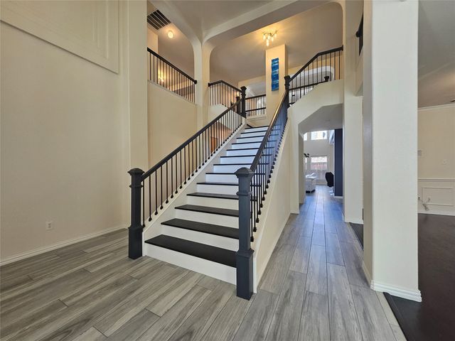 841 Carolina Way, Lantana, TX 76226