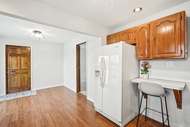 2N643 Diane Avenue, Glen Ellyn, IL 60137