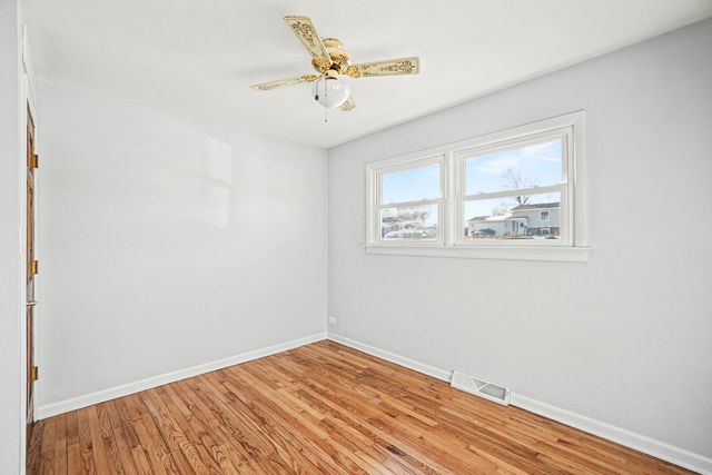 2N643 Diane Avenue, Glen Ellyn, IL 60137