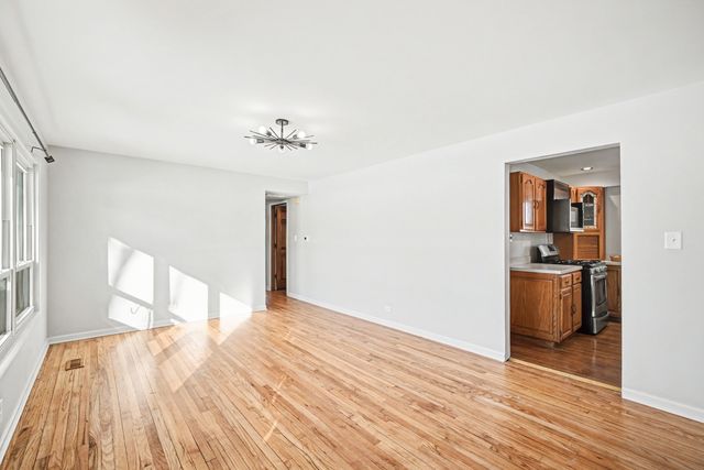 2N643 Diane Avenue, Glen Ellyn, IL 60137