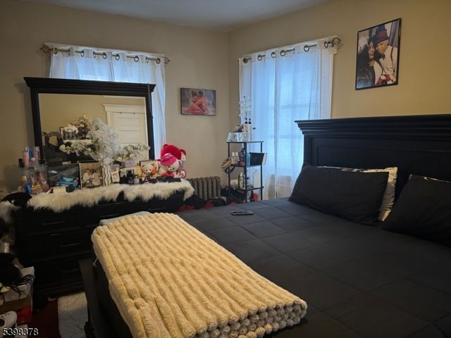 541 E 25Th St, Paterson City, NJ 07514