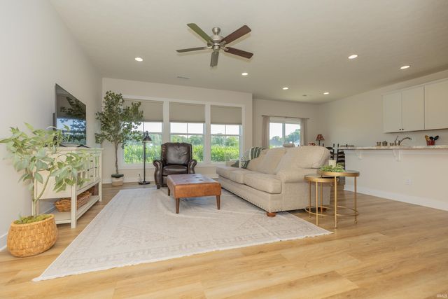 9804 Monte Way, Newburgh, IN 47630