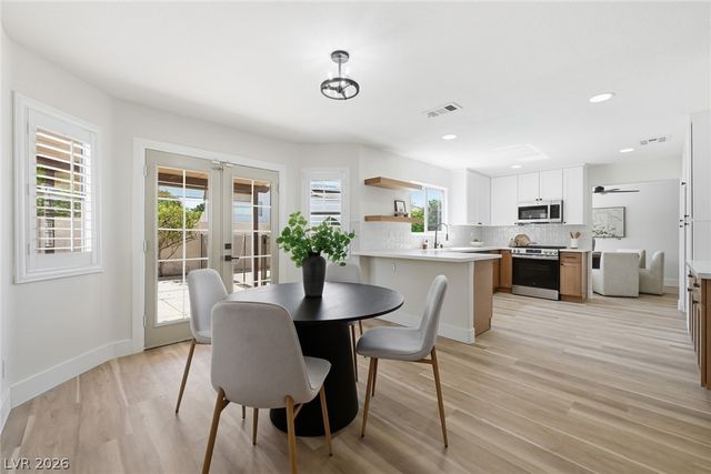17 Golf View Drive, Henderson, NV 89074
