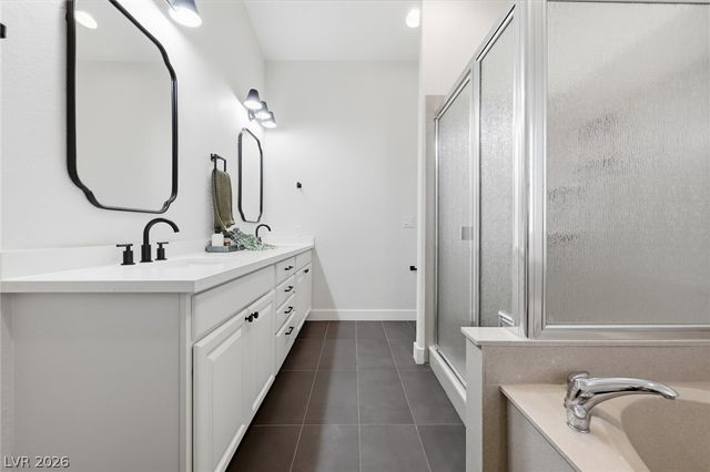 17 Golf View Drive, Henderson, NV 89074