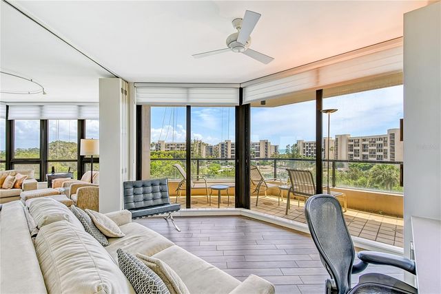 1211 GULF OF MEXICO DRIVE 302, Longboat Key, FL 34228